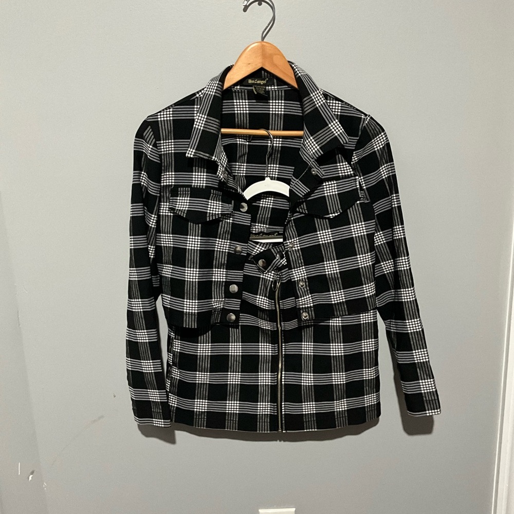 Matching plaid, jacket and skirt.